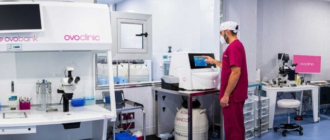 Imagen: Wissenschaftliches Laboratorium von Ovoclinic Marbella
